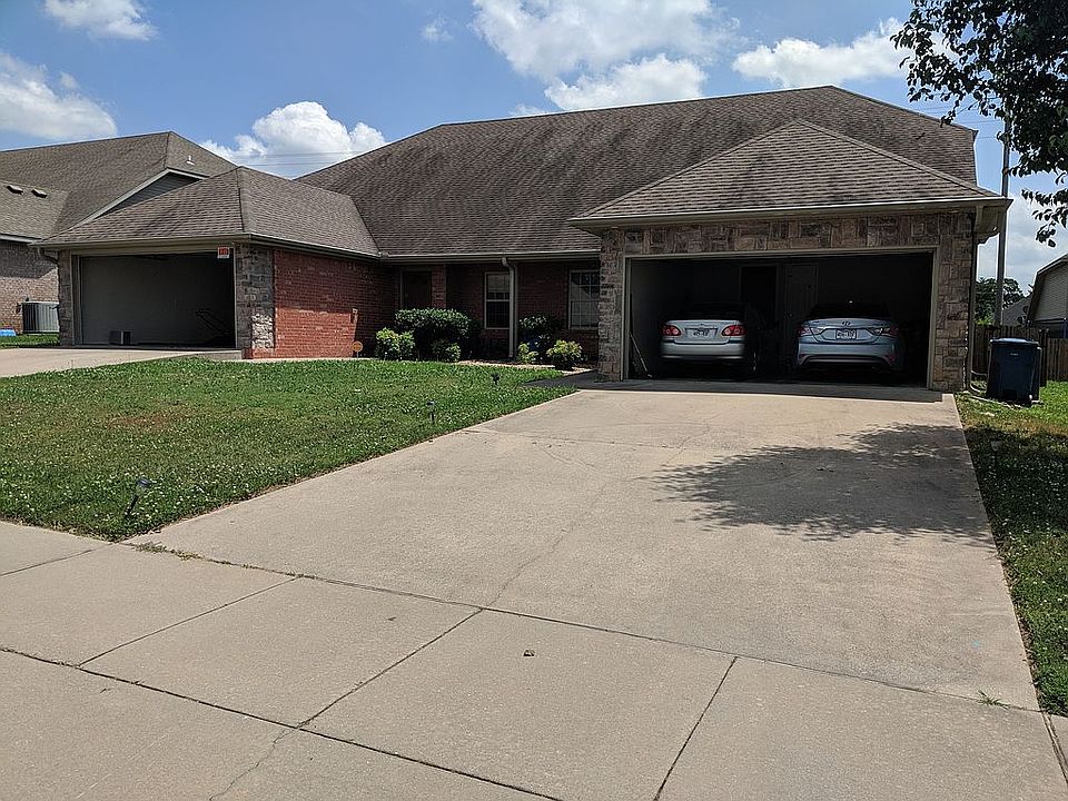 1st image of 3007 SW Deerfield Blvd