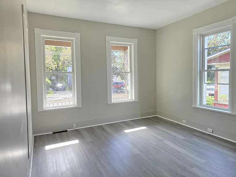 23 Salina St #1 — Photo 4
