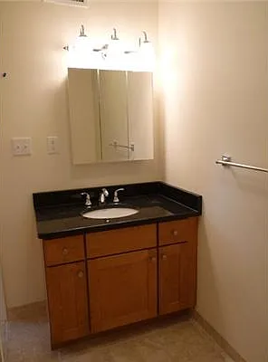 122 Main St #302 — Photo 5
