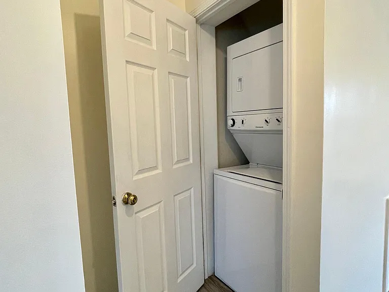 116 Commerce Dr — Photo 9