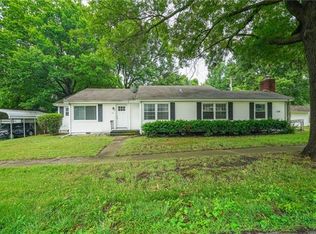 109 SE 6th St, Lees Summit, MO 64063
