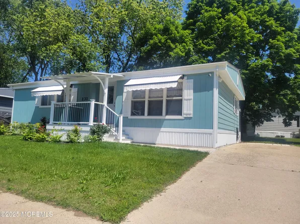 131 Douglas Drive, Jackson, NJ 08527