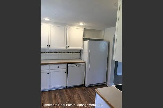 919 E McLeod Rd — Photo 7