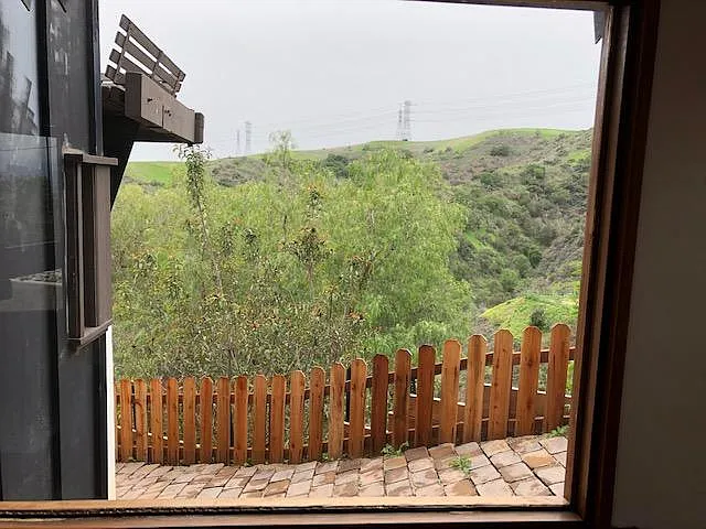 Deep canyon has hiking trail. Pavers and fence recently installed. Deer, hawks, vultures, coyotes, squirrels, lizards seen frequently.
