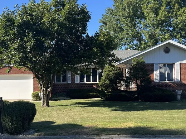 528 Iroquois St, Schererville, IN 46375
