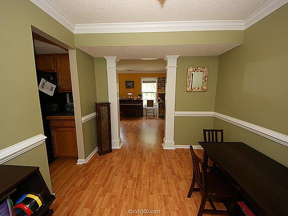 3rd image of 1391 Downsberry Dr
