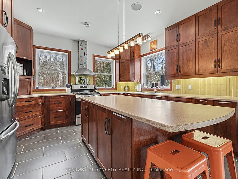 393 Gold Creek Rd — Photo 10