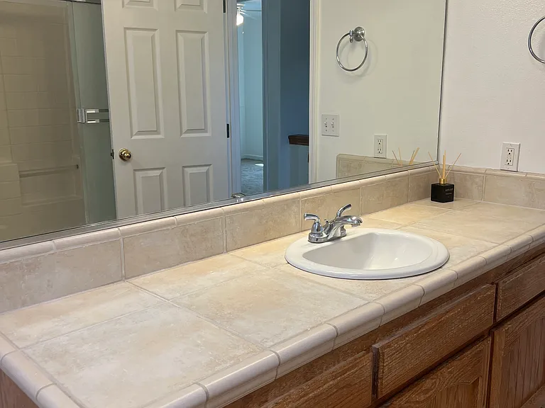 637 Glenn View Ct — Photo 7