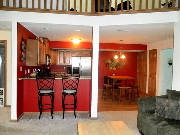 4th image of 1353 Rose Ct