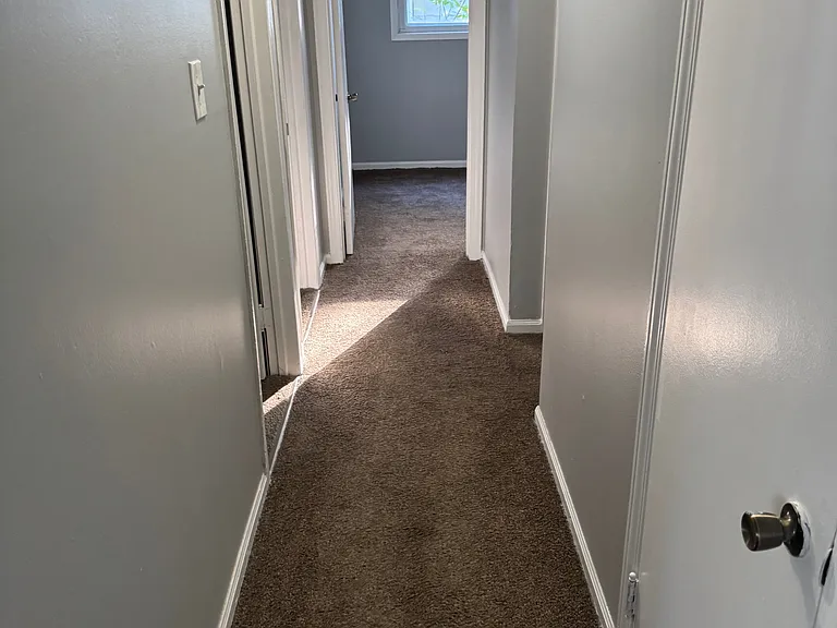 15625 W Forteen Mile Rd — Photo 17