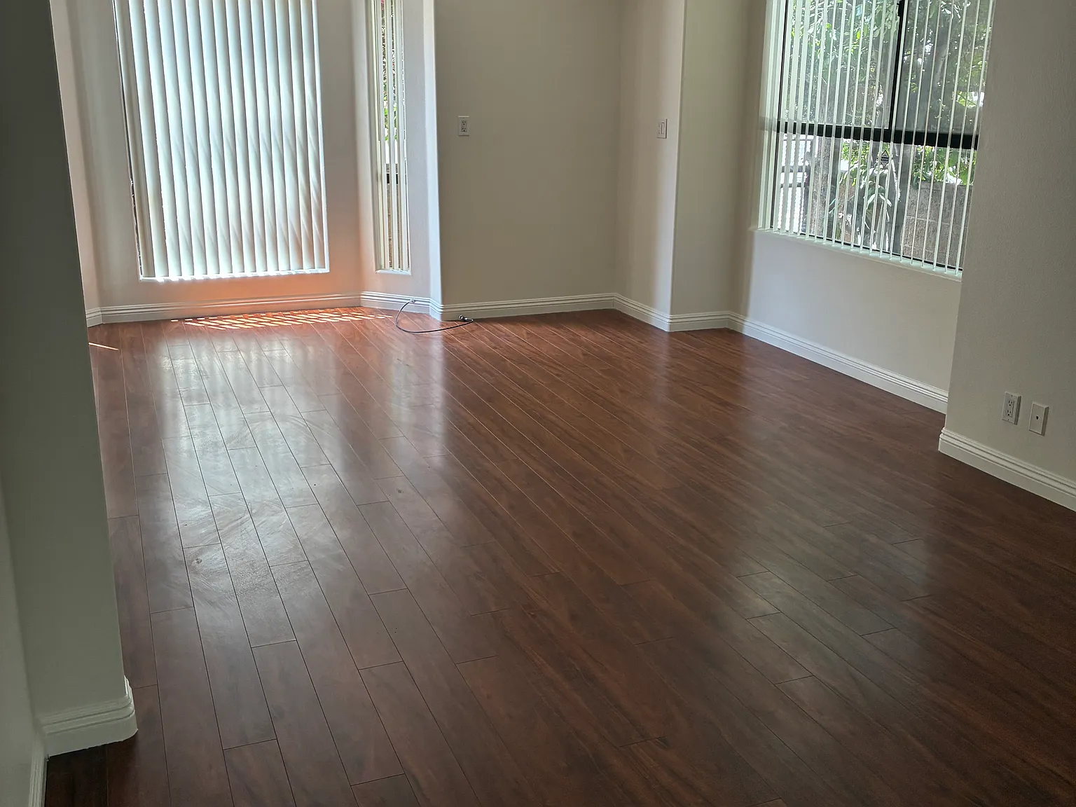 3 bed, 2.5 bath, 1760 sqft, $3,500 — Photo 2