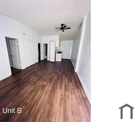 2241 Hiawatha Park Dr #B — Photo 1