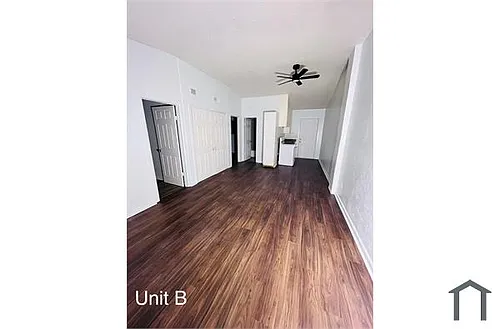 2241 Hiawatha Park Dr #B Photo 1