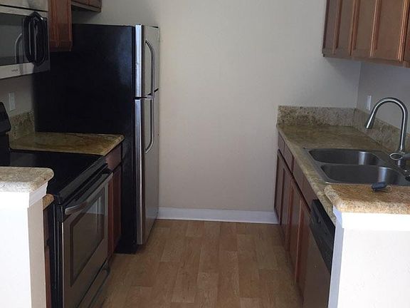 4th image of 1029 El Camino Real APT 8