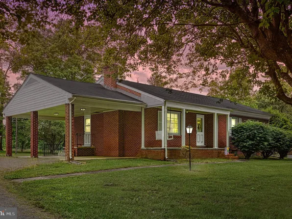 179 Wagner Farm Rd, Louisa, VA 23093