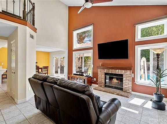 4th image of 28204 Stonington Ln