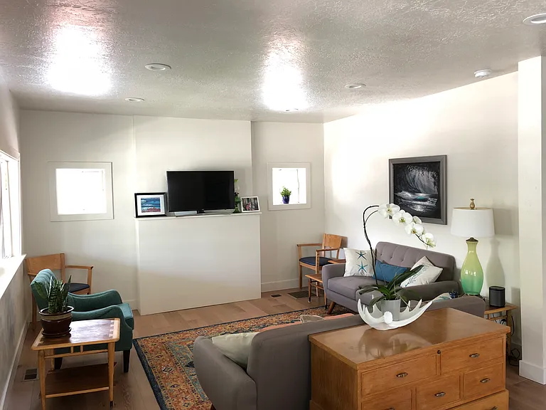 648 E Wilson Ave — Photo 6