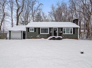 3 Artillery Ln, Baldwinsville, NY 13027