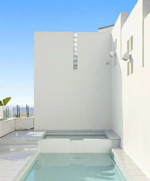 2231 Sunset Plaza Dr — Photo 13