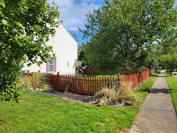 Side Yard Landscaping