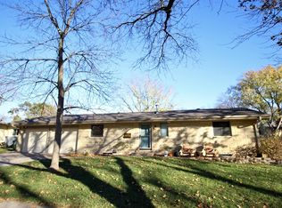 620 N 73rd St, Lincoln, NE 68505