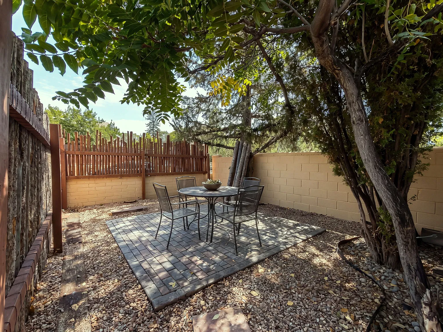 Studio, 250 sqft, $1,200 — Photo 2