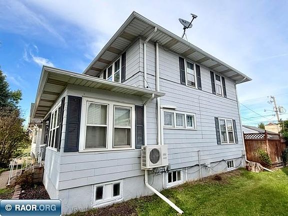 3rd image of 2512 2nd Ave W