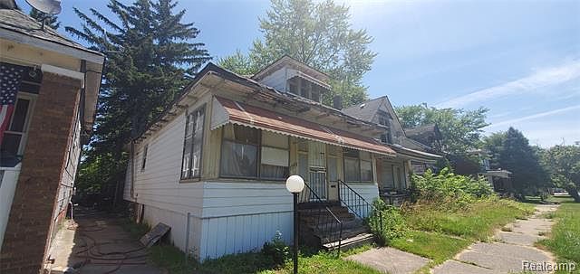 2nd image of 3788 Harding St