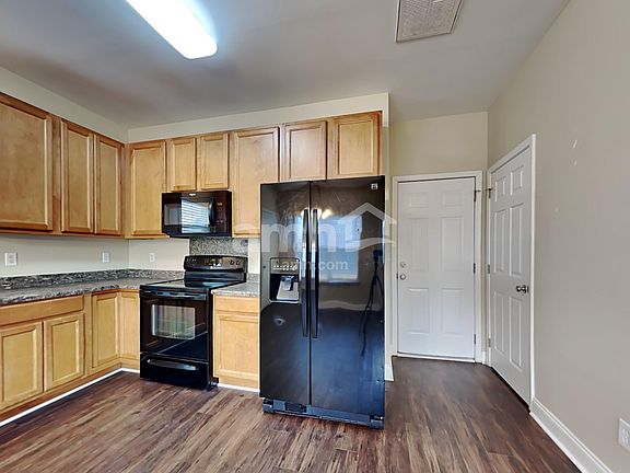 4th image of 7817 Magellan Dr