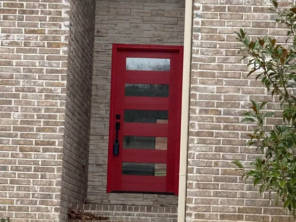 1710 Village Lake Dr, Little Rock, AR 72204