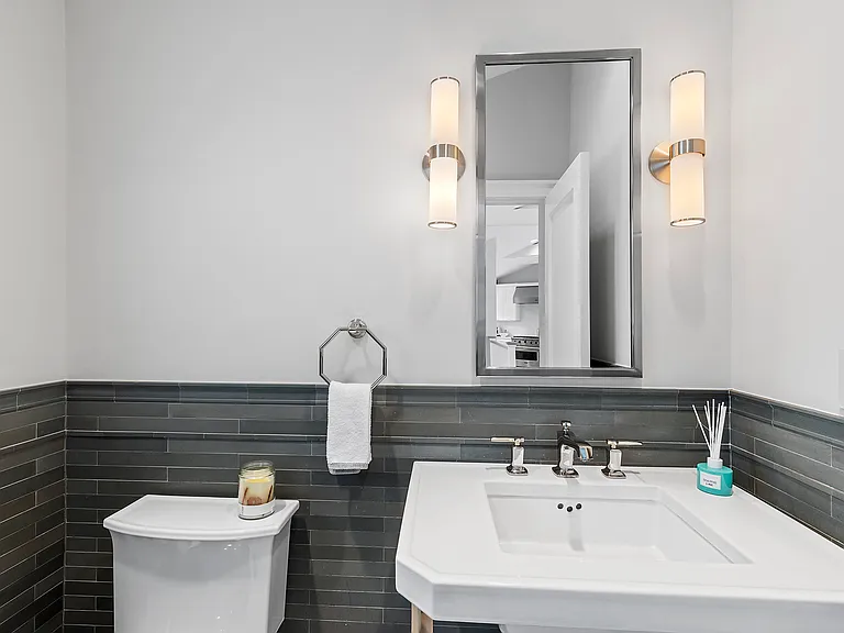 272 Old Montauk Hwy #6 — Photo 8