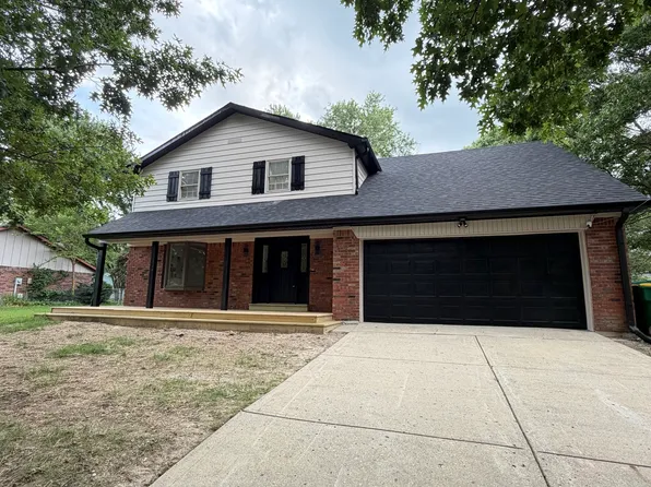 8006 Vineyard Dr, Indianapolis, IN 46260
