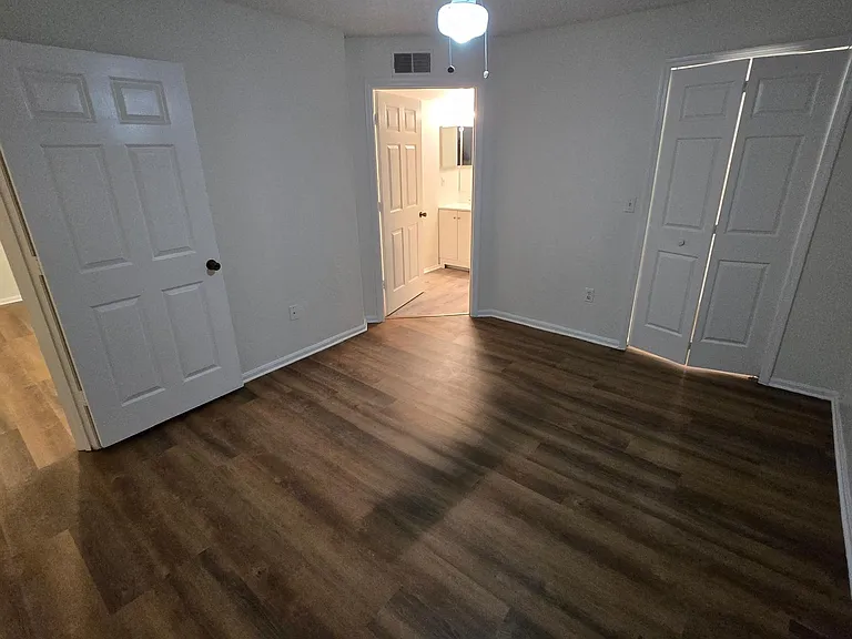 5016 Park Central Dr #2231 — Photo 9