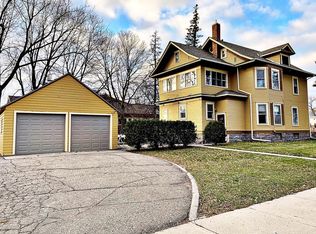 320 E 3rd St, Redwood Falls, MN 56283
