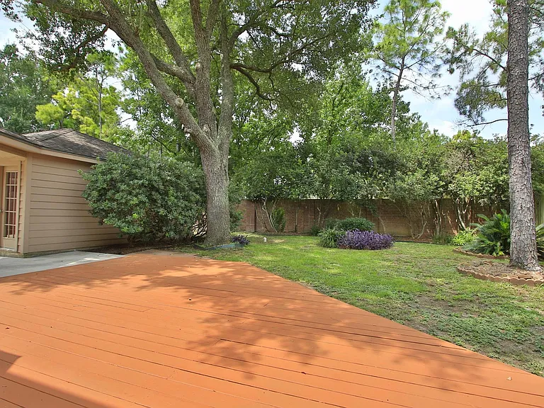 13618 Shadow Falls Ct — Photo 42