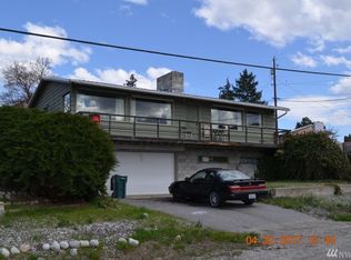 303 S Clifford St, Chelan, WA 98816