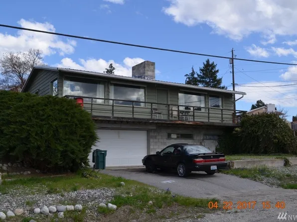 303 S Clifford St, Chelan, WA 98816