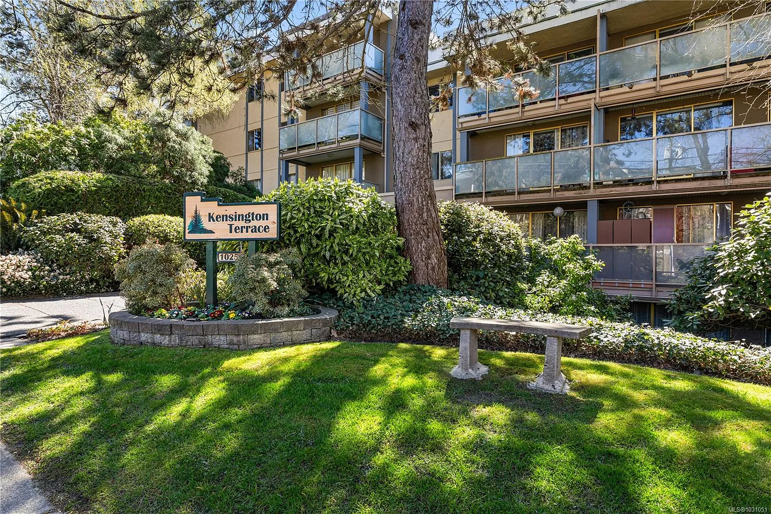 1025 Inverness Rd #209 photo 1