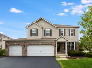 5930 Chatham Dr, Hoffman Estates, IL 60192