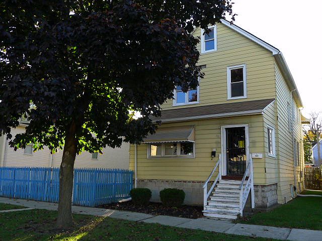 1st image of 28 N 7th Ave