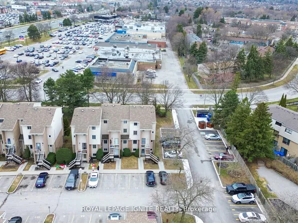 1360 Glenanna Rd #13A, Pickering, ON L1V 2T5