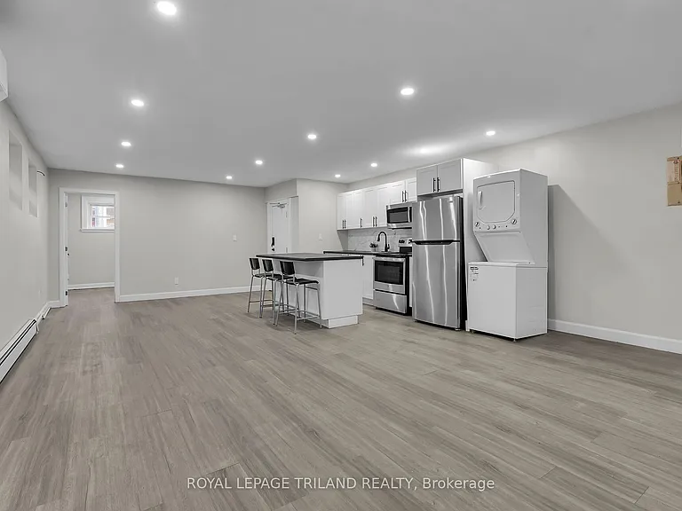 425 McKenzie Ave #1 — Photo 8
