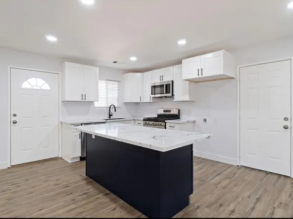 2982 E Gettysburg Ave, Fresno, CA 93726