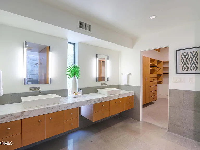 6333 N Scottsdale Rd #22 — Photo 34