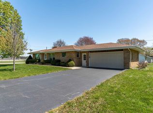 133 N Maple Ave, Byron, IL 61010