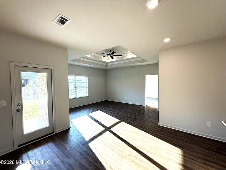 453 Piney Dr — Photo 16