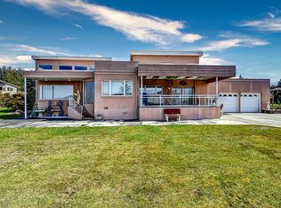 802 Driftwood Ln, Edmonds, WA 98020