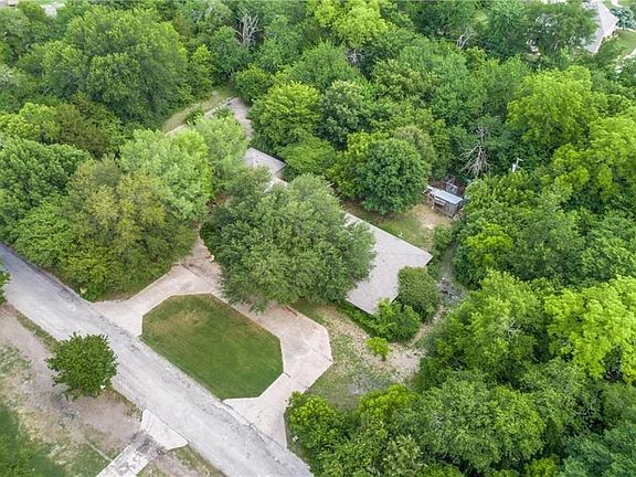 3rd image of 15891 Plum Ln Lot 25