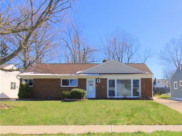 1315 Ranchland Dr, Mayfield, OH 44124