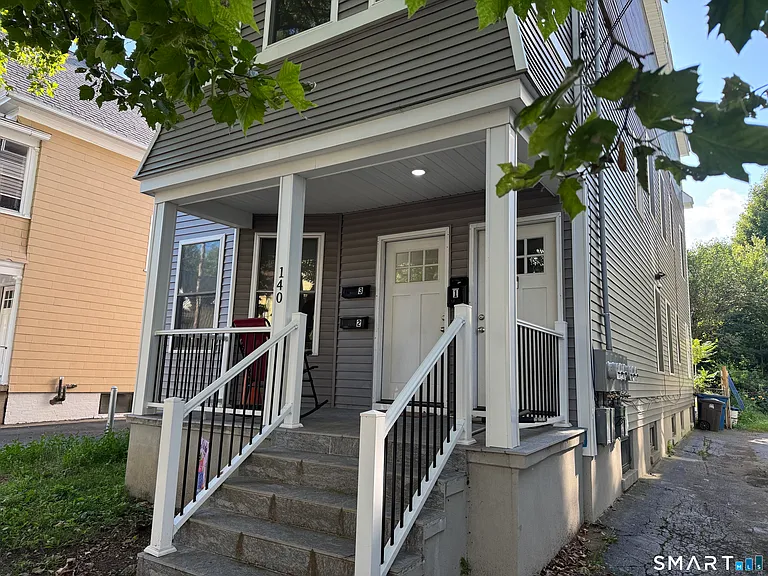 140 Foster St #1 — Photo 1